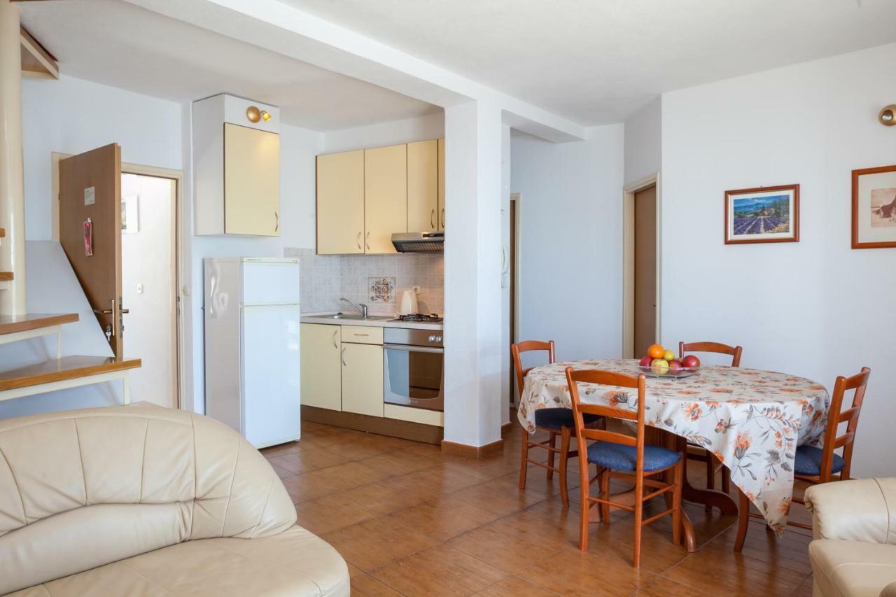 Penthouse Apartment Podgora Bagian luar foto